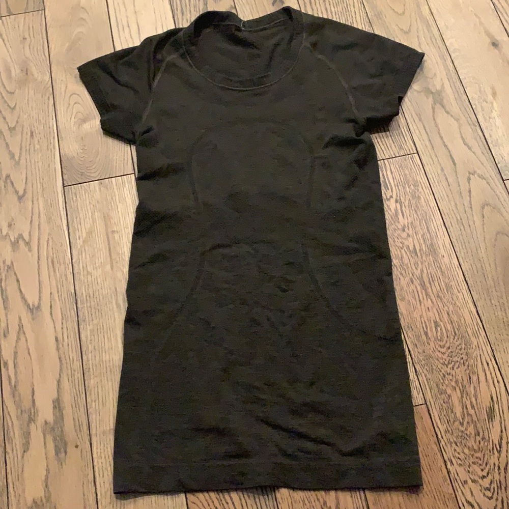 Lululemon swiftly tech